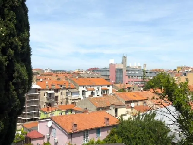 Apartman 3 Pula